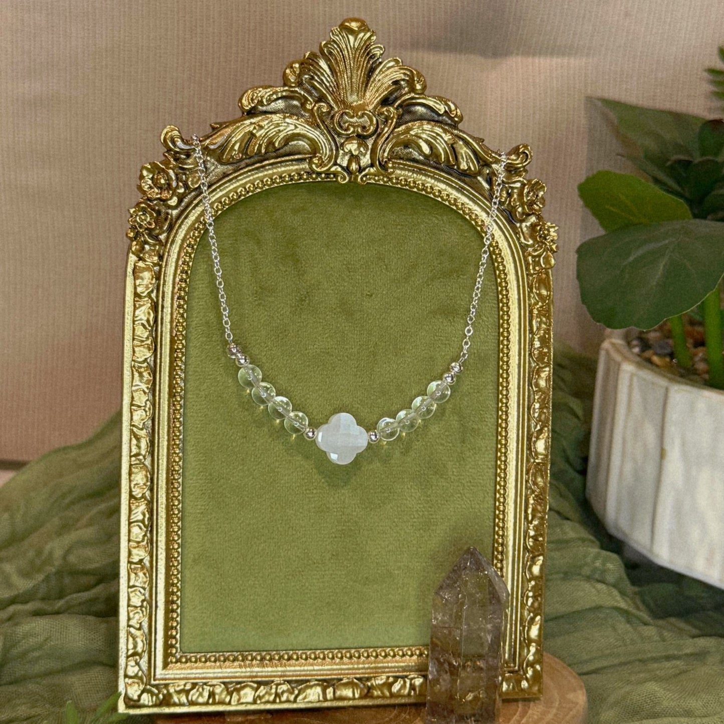 'Clover of the Sea' Necklace